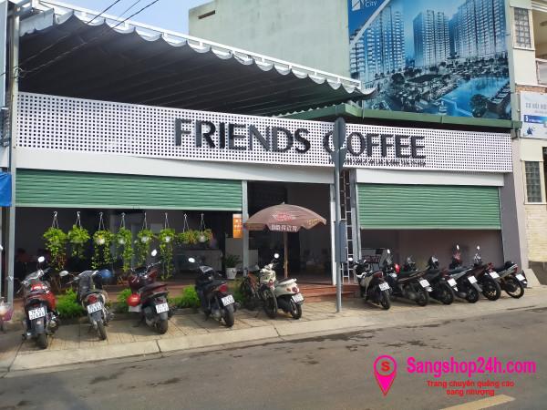 Cần sang nhanh quán cafe mặt tiền đường, nằm khu dân cư đông đúc, khu vực nhiều hãng xe. 