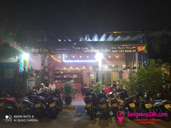 Sang nhanh quán cafe nằm khu dân cư đông, trung tâm quận Gò Vấp.