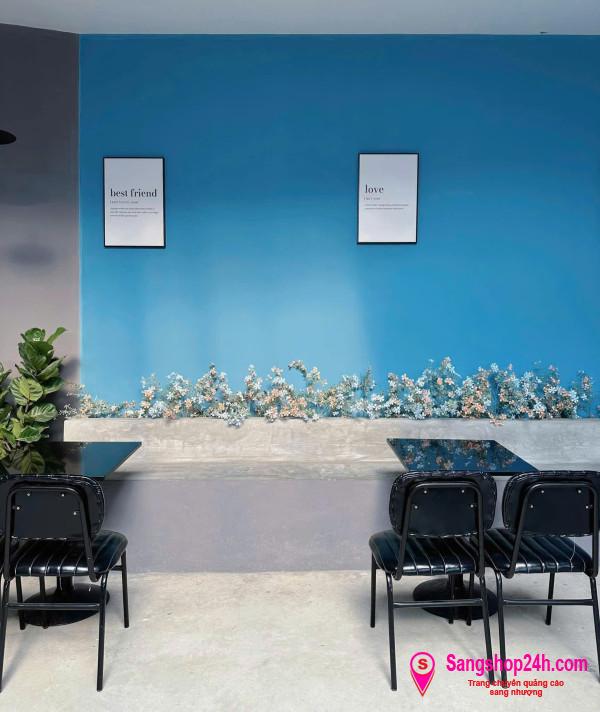 Sang quán cafe