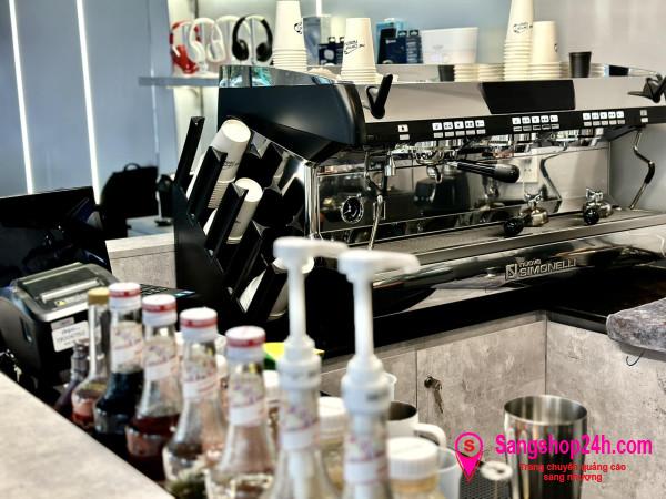Sang quán cafe