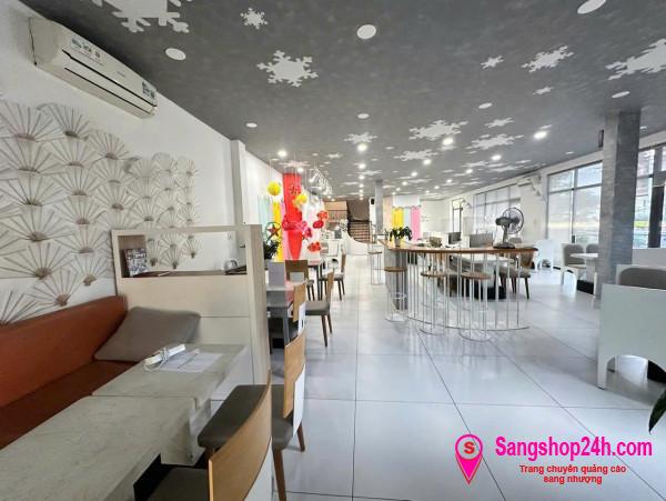 Sang quán cafe