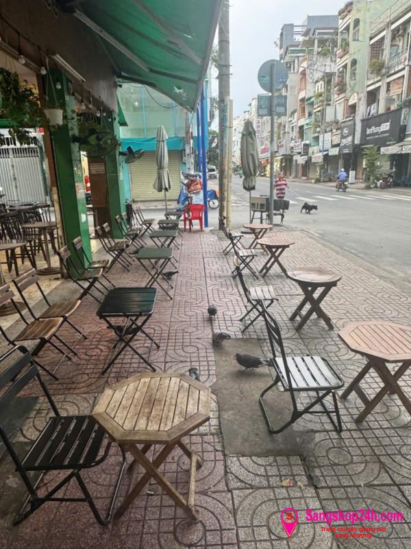 Sang quán cafe
