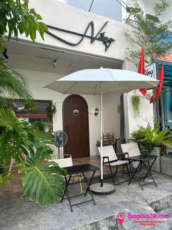 Sang quán cafe