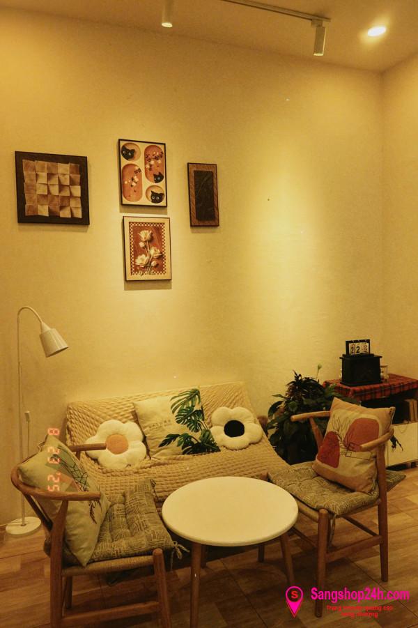 Sang quán cafe