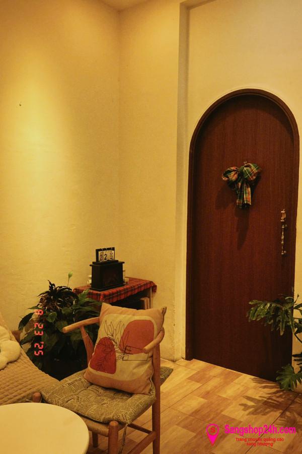 Sang quán cafe