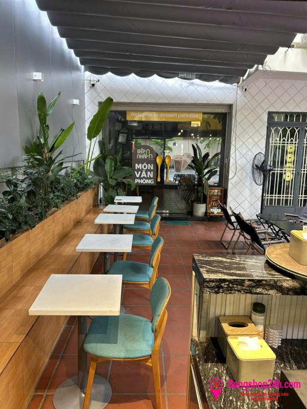 Sang quán cafe