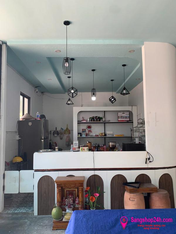 Sang quán cafe