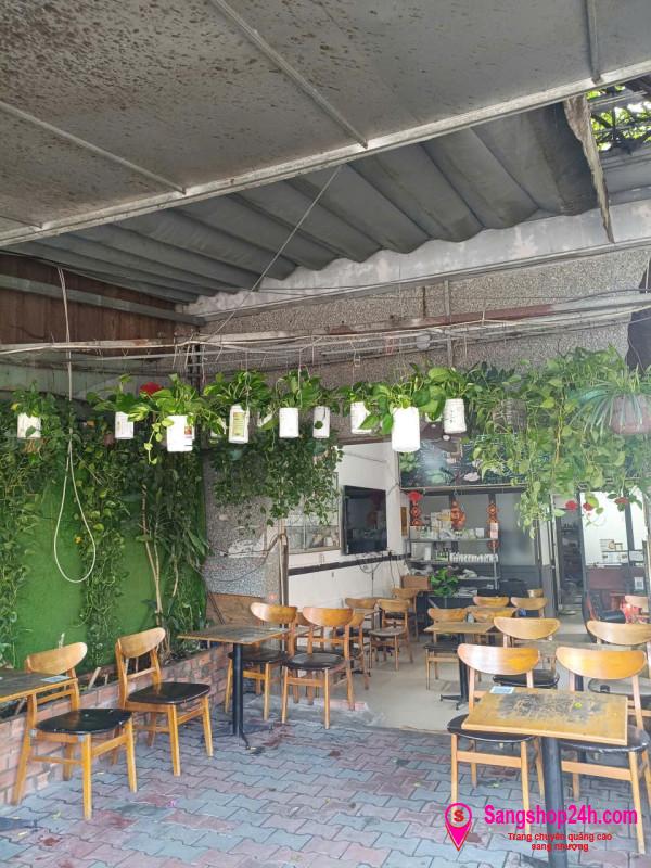 Sang quán cafe