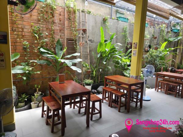 Sang quán cafe