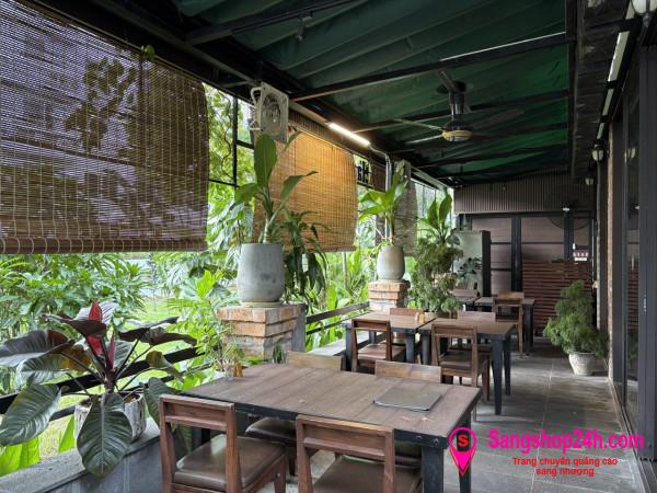 Sang nhà hàng Sang nhà hàng