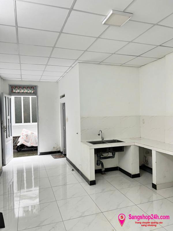 Sang tiệm tóc - nail