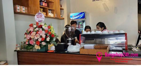 Sang quán cafe