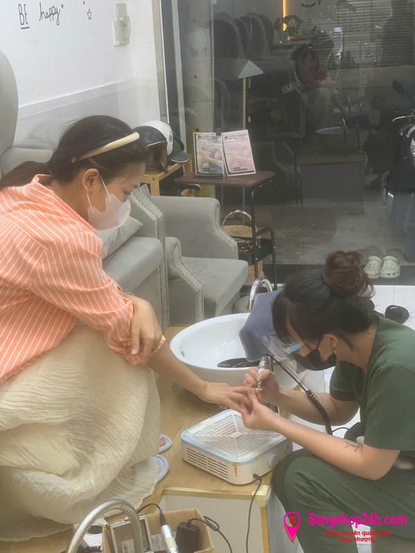 Sang tiệm tóc - nail