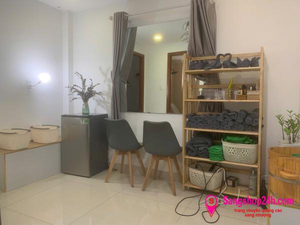 Sang tiệm tóc - nail