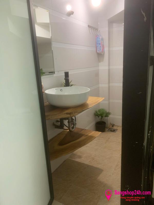 Sang tiệm tóc - nail