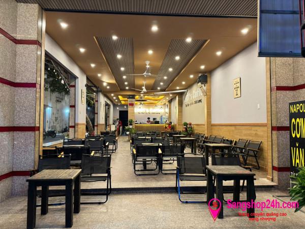 Sang quán cafe