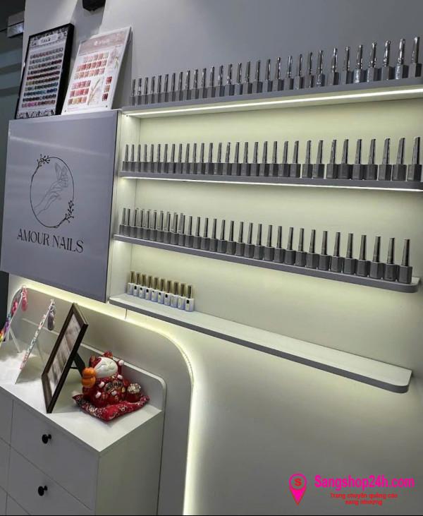 Sang tiệm tóc - nail