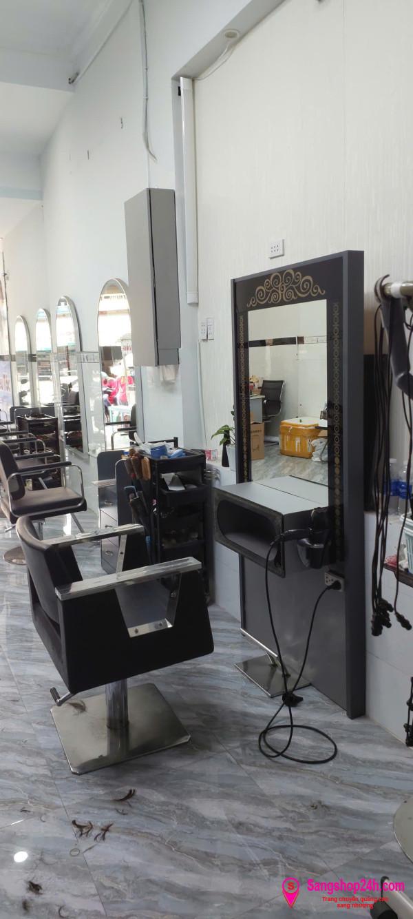 Sang tiệm tóc - nail