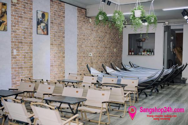Sang quán cafe