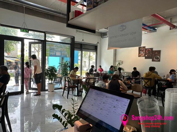 Sang quán cafe