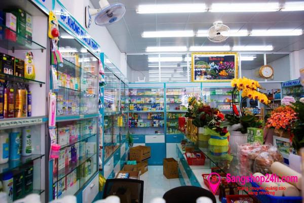 Sang nhà thuốc tây