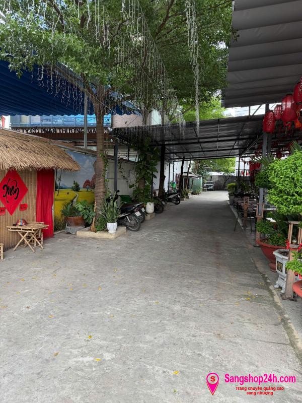 Sang quán cafe