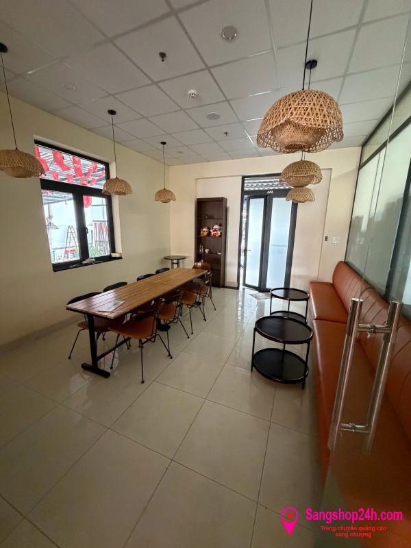 Sang quán cafe