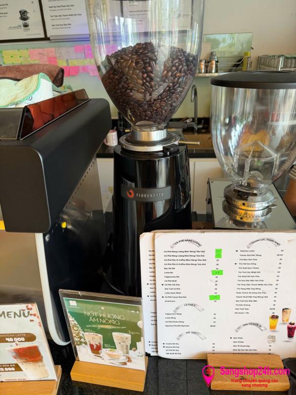 Sang quán cafe