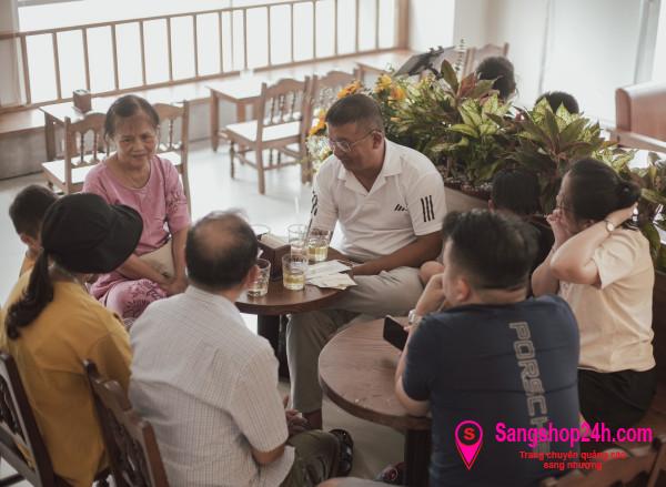 Sang quán cafe