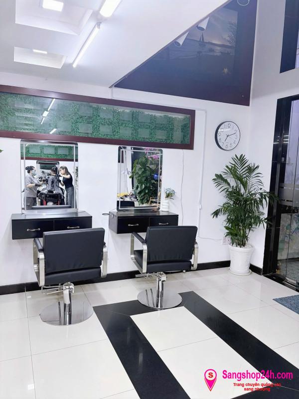 Sang tiệm tóc - nail
