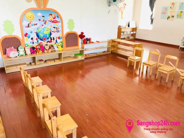 Sang trường mầm non